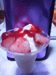 (*´･ω･`)ｼ⊃`ﾉ八"`ﾉ八♪