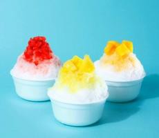 出たぁ～　アイスクリームやさんのカキ氷