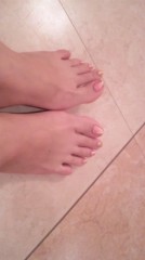 足のネイルしました。