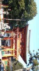 神社に、来てます。