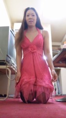 ホルターネックのワンピース