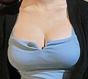 今のブラ色…何色…