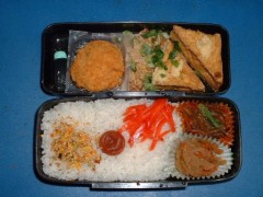 今日は早起きしてお弁当を・・・