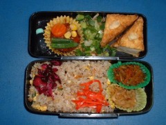 昨日も早起きしてお弁当を・・・