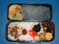 昨日も早起きしてお弁当を作っちゃった・・・