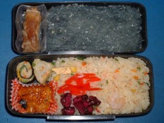 連休明け、だるい中お弁当を作りました。