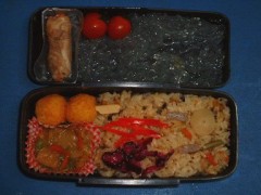 今日は早起きしてお弁当つくりました。