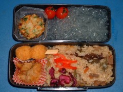 今日は早起きしてお弁当つくりました。