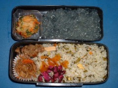 今日も普通に起きてお弁当作りました。