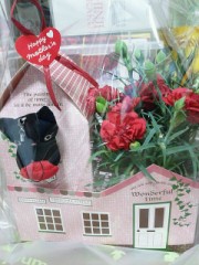 明日は母の日やから