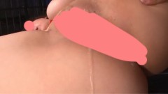 たっぷり中出しされてます膣穴からダラダラ精液垂れて