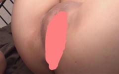 ぱっくり開脚して、膣穴から中出し精液ドロドロ垂れてます️