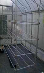 育苗用の棚作り