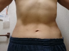 脱がなくてもバレました