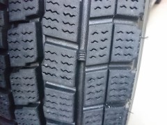 古いスタッドレス