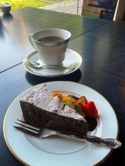 隠れ家的カフェ