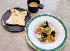 今日の朝食