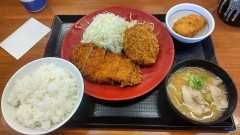 ロースカツ定食