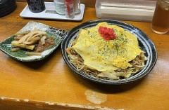 オム焼きそば