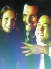 できるなら肩たたきあい 抱きしめてほしい