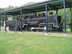 公園に置いてあるSL