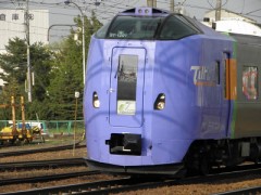 線路脇での語らい