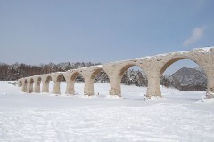 タウシュベツ川橋梁　スノーシューツアー