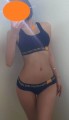 おっぱいつねられる