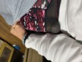 ストッキング履いてる足