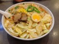 巨大なラーメンです
