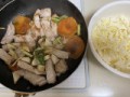 今日は豚と野菜の炒め物を作って