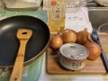 サバ味噌缶と玉ねぎ