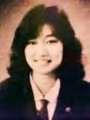 被害女性。